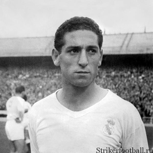 Хотя Хенто ушел побежденным в финальном матче, его достижения в мадридском «Реале» в период с 1953 по 1971 год следует признать замечательными.