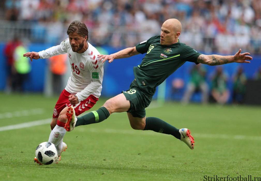 Фолы Юссуфа Поульсена привели к пенальти в ворота Дании в двух матчах чемпионата мира подряд