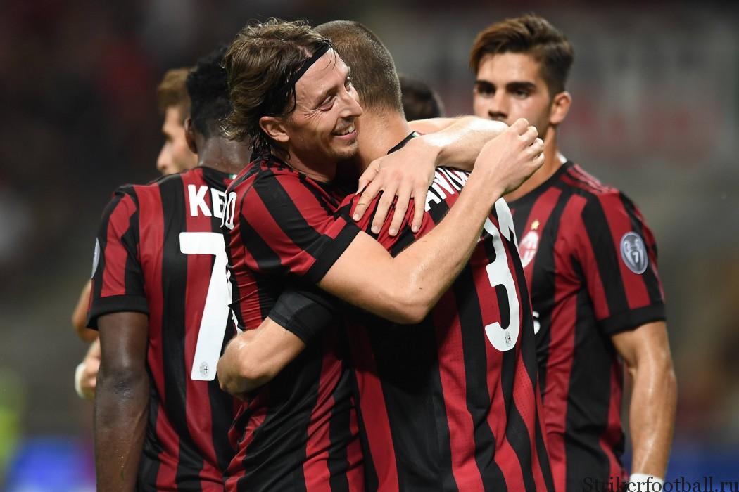 «Милан» выдал лучший за 10 лет старт в серии А